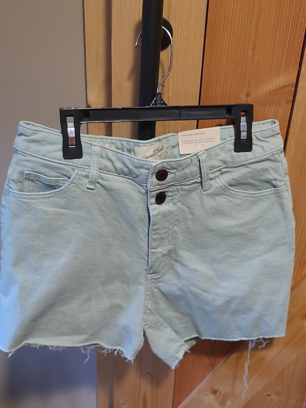 Universal Threads Vintage Midi Green Shorts Nwt